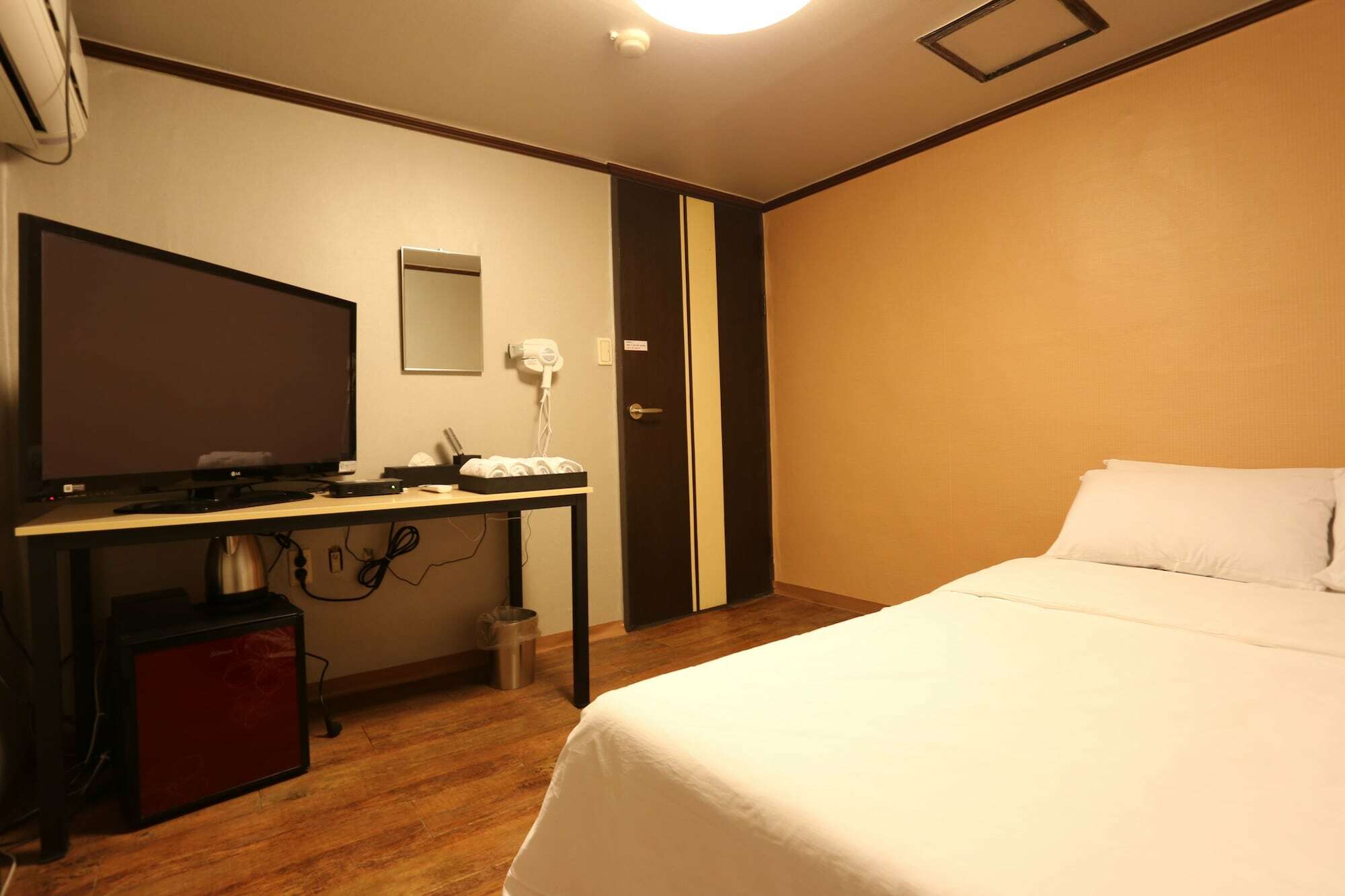 Hotel Grim Jongno Сеул Экстерьер фото